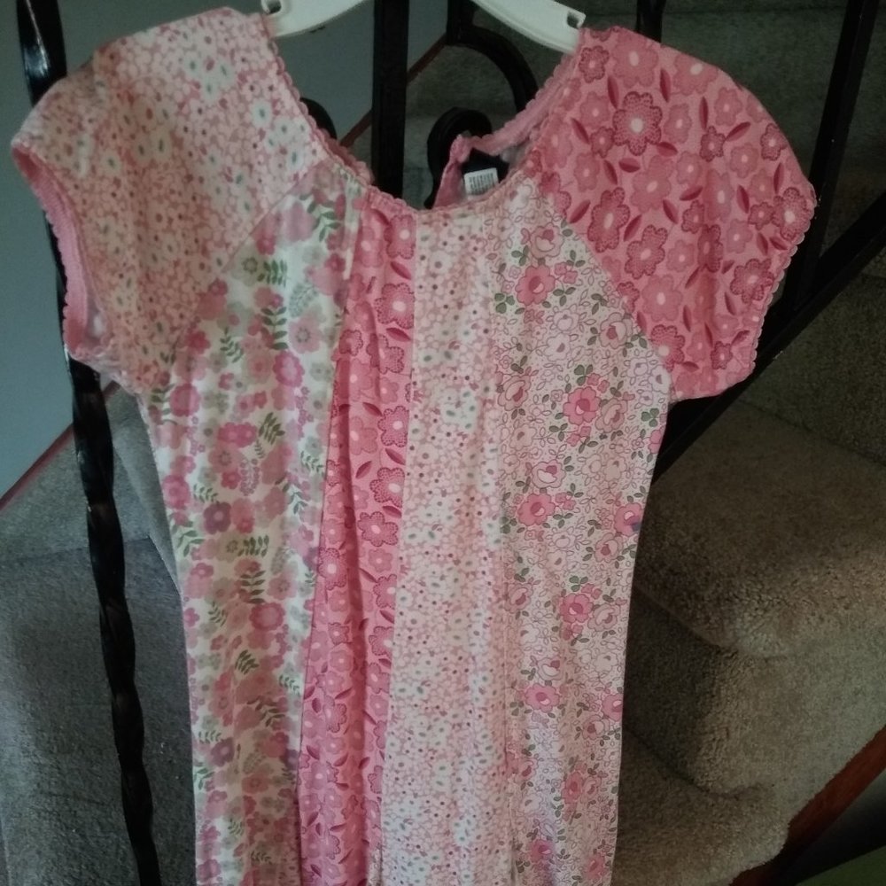 EUC GAP sz. 5 Patchwork/Mixed Print s/s Cute Twirly Dress-Perfect for Summer!!